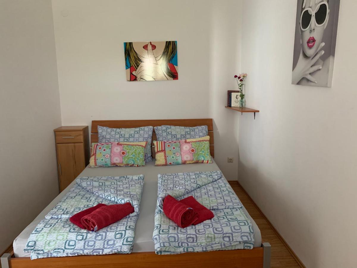 Apartments Fila ノヴァリャ エクステリア 写真