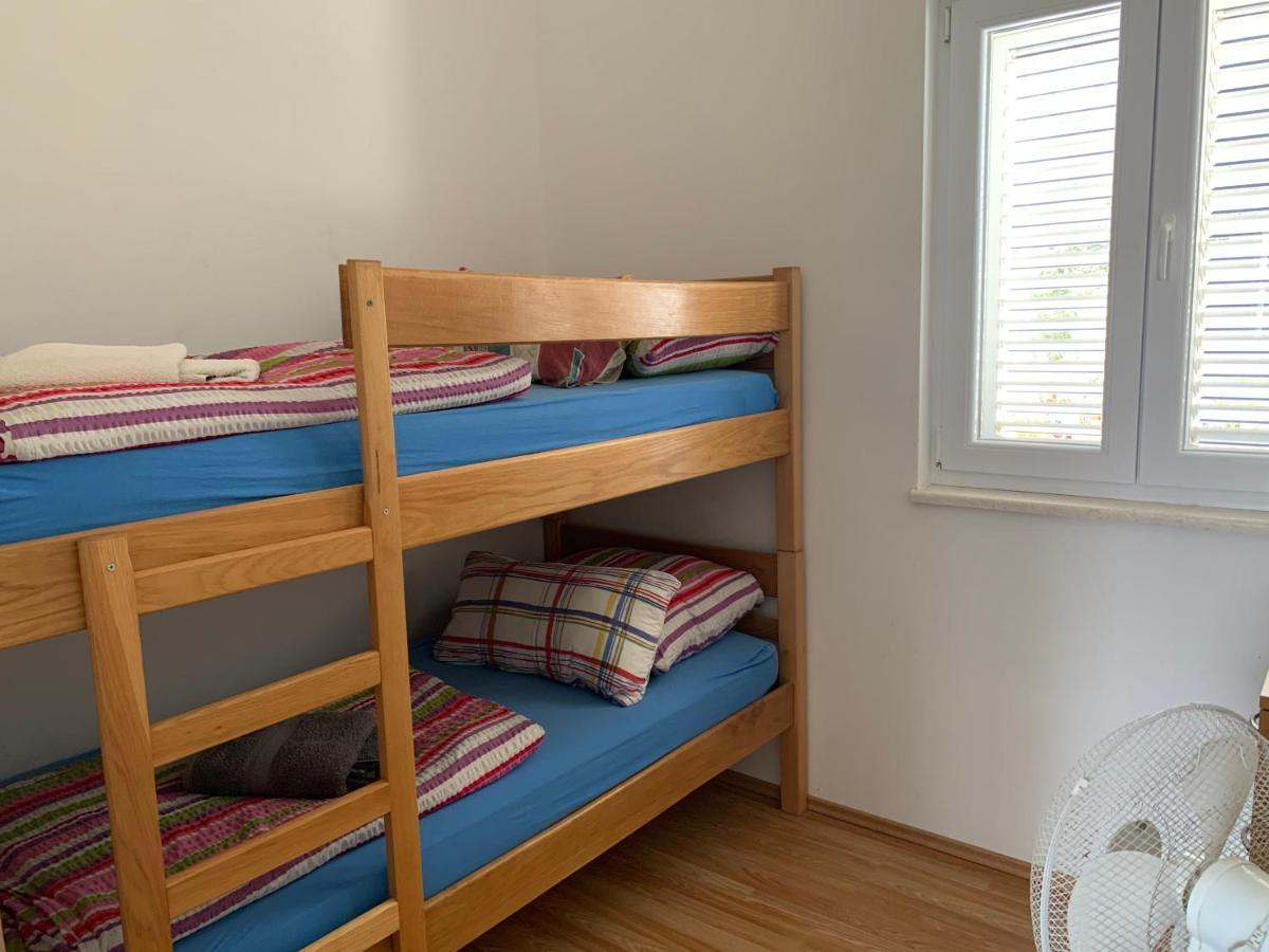 Apartments Fila ノヴァリャ エクステリア 写真