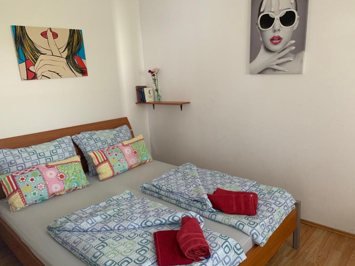 Apartments Fila ノヴァリャ エクステリア 写真