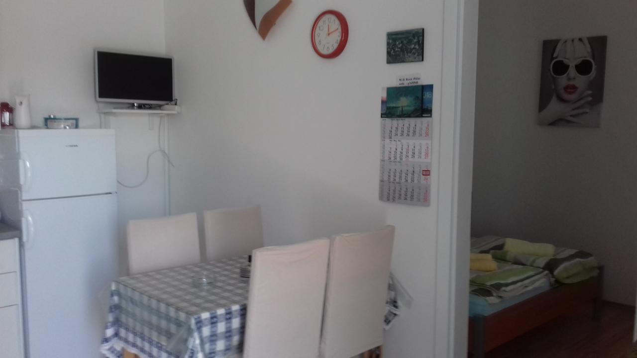 Apartments Fila ノヴァリャ エクステリア 写真